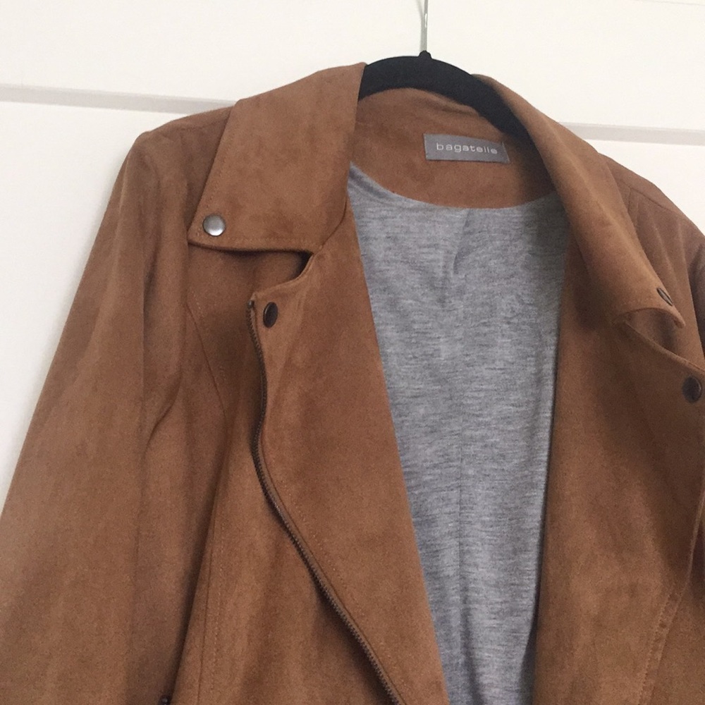 Jacket - Picture 2 of 4